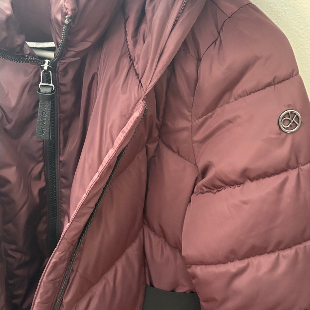 Calvin Klein Women's Puffer Jacket with Faux Fur - Plum - Picture 4 of 4
